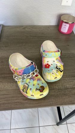 Crocs