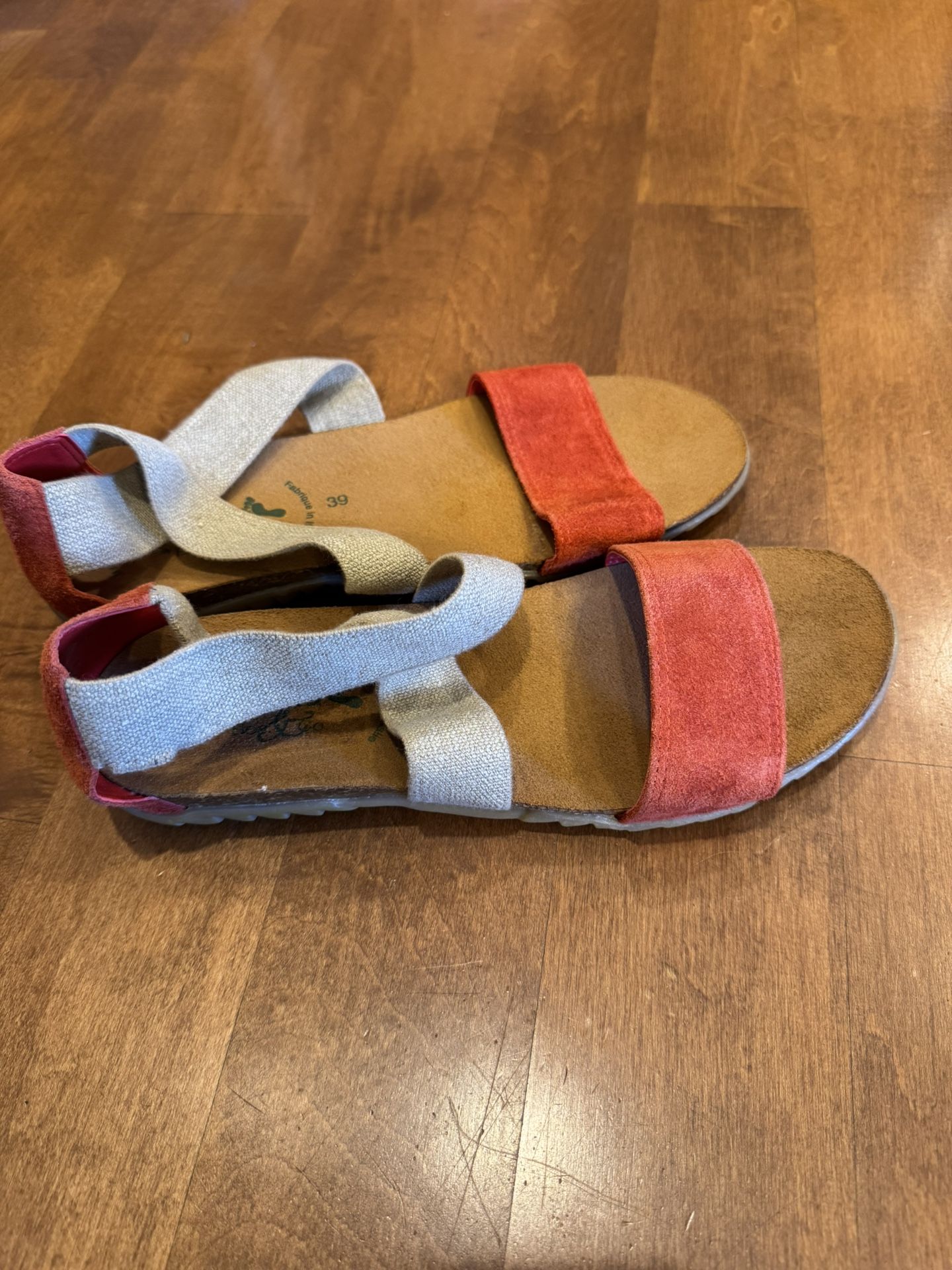 Woman’s bio Natura By Bos & Co Sandals Shipping Available