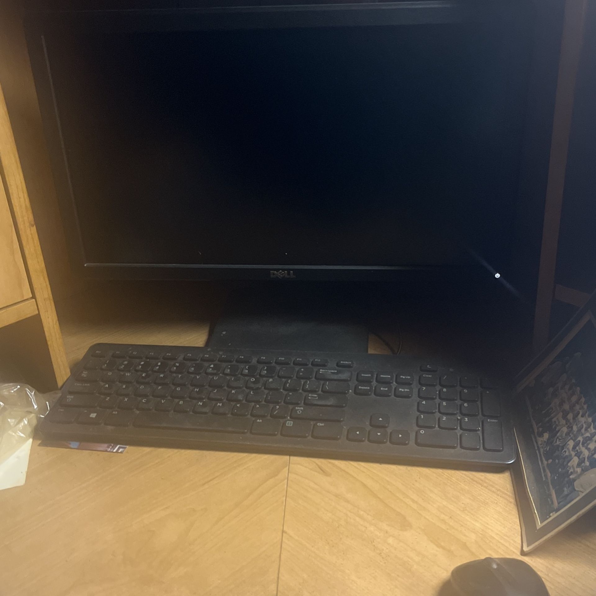 Desktop Computer (desk Included)