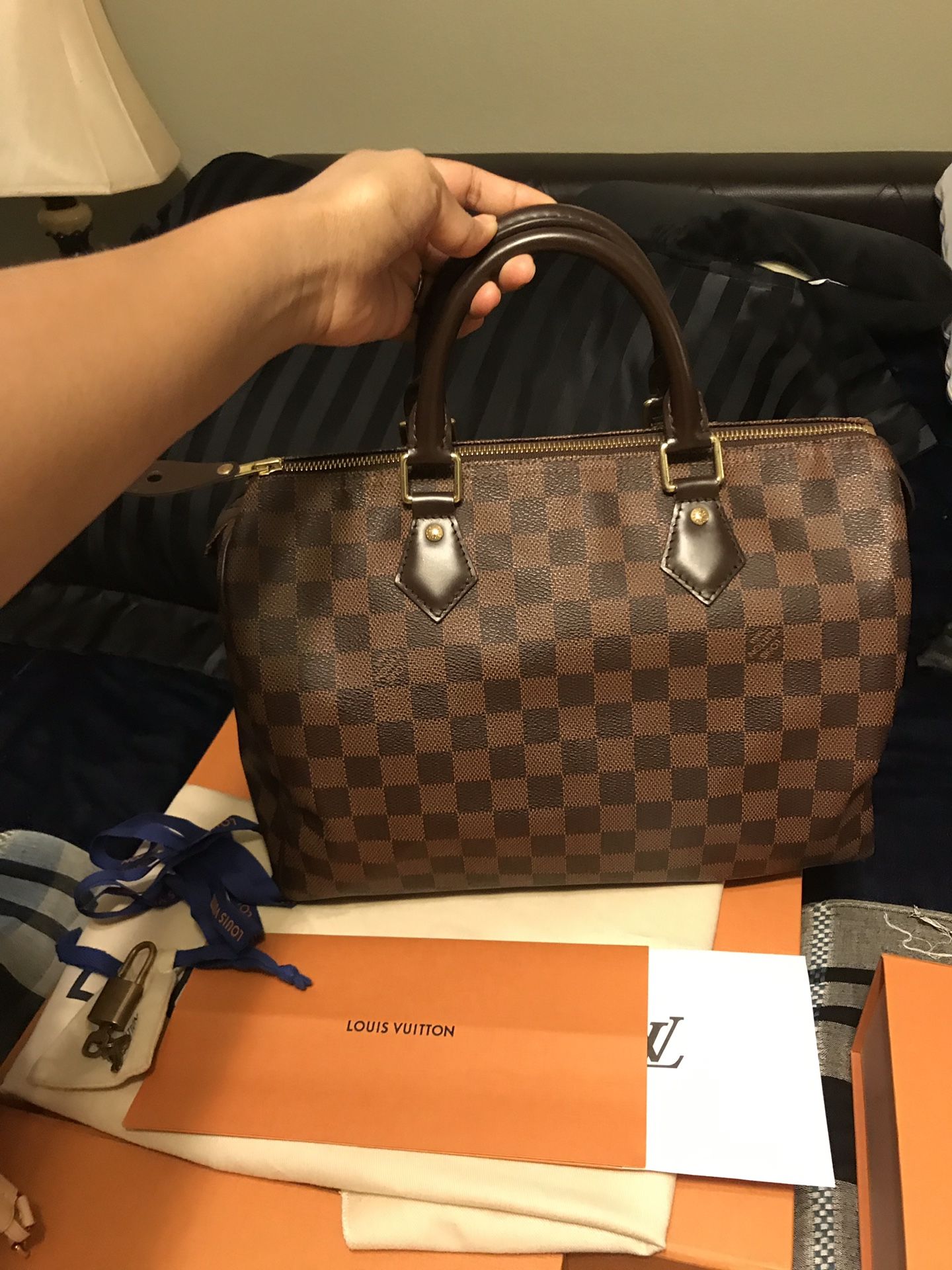 Louis Vuitton speedy 30
