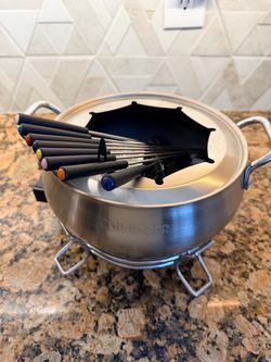 Crate & Barrel Fondue Set