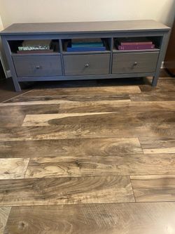 FREE TV Stand
