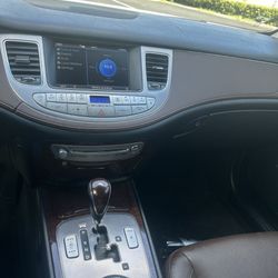 2011 Hyundai Genesis