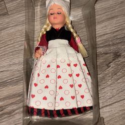 Beautiful Old Fashion Doll 