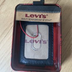 Levi’s Brand ID/Money Clip  /credit Card Wallet