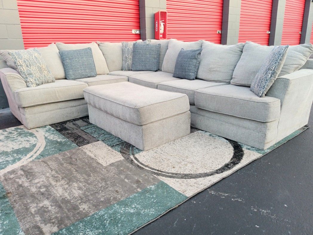 Grey Sectional with Ottoman