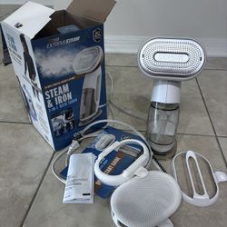 Steam Iron - CONAIR