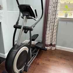 Very Lightly Used ProForm Carbon E7 Elliptical For Sale