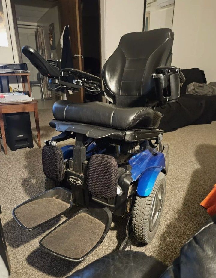 Wheelchair ( Permobile C300)