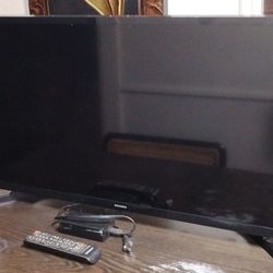 Samsung TV 32 Inches 