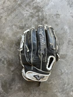 Baseball glove