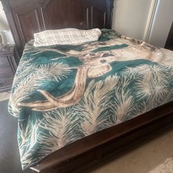 King Size Bed 