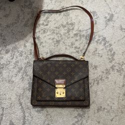 Louis Vuitton Pochette Metis MM Shoulder Bag Monogram 