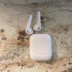 Apple AirPods 