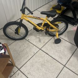 Small Training For Boys Up To 10 Yera. Year’s Bike  Brand Magnalik New