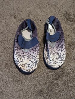 Men's Size 10 Water Shoes