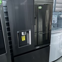 Brand New LG 3 Door Refrigerator wirh a Water Dispenser & an InstaView