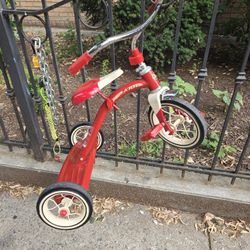 Tricycle 