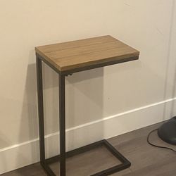 Sofa/Nightstand /Side End  Computer Holder C Table With Black Metal Base And Light Wood Top, H26”xW16”xD10”