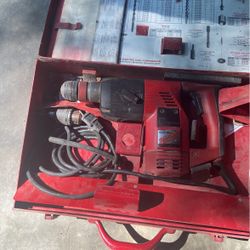 Milwaukee Hammer Gun 