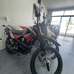 Dirt Bike 250 Cc
