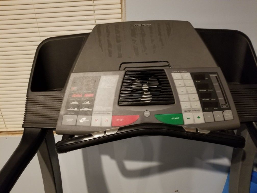ProForm 540s Treadmill for Sale in Tobyhanna, PA OfferUp