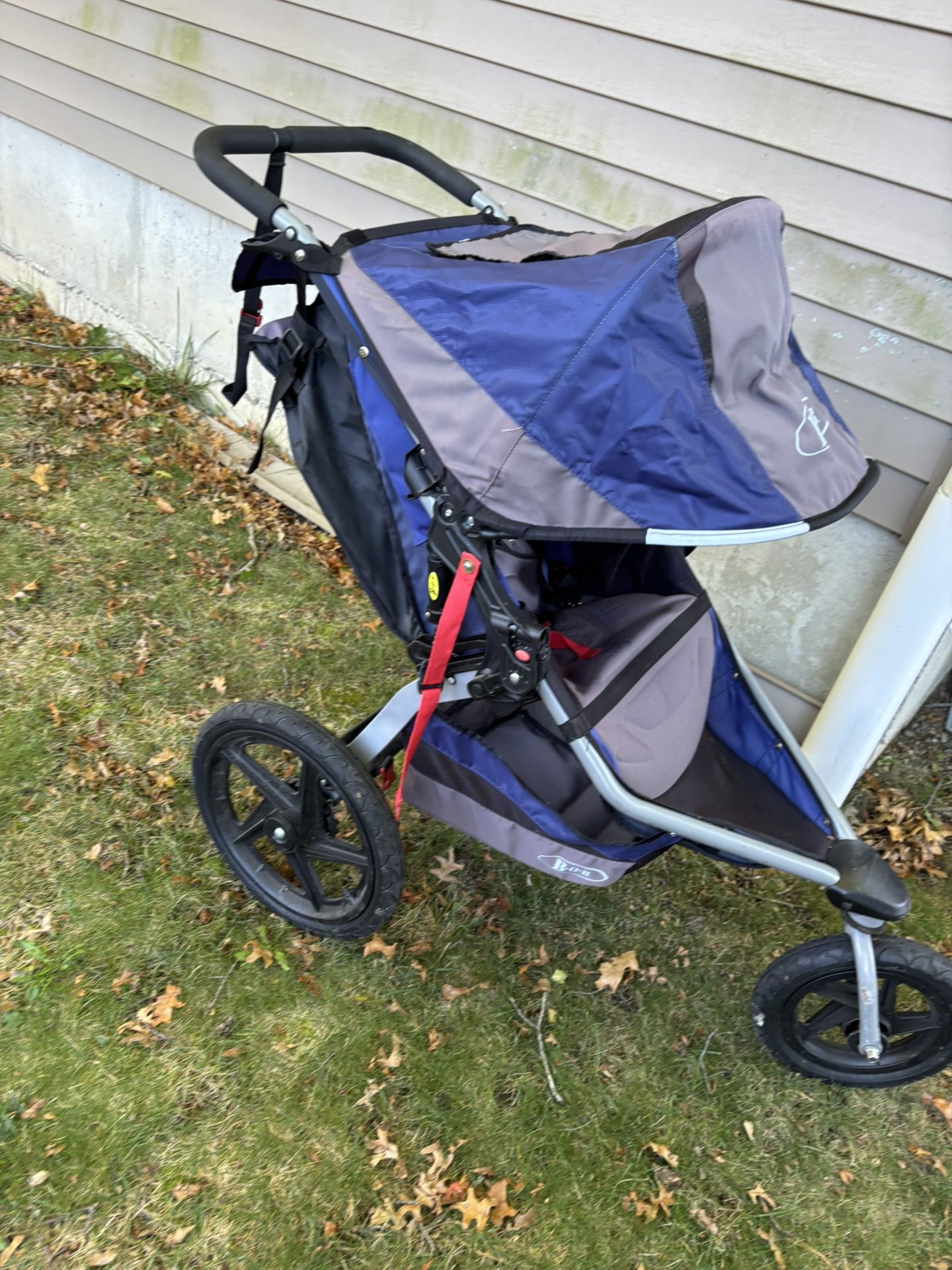 Bob revolution jogging stroller 