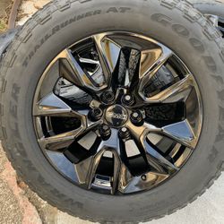 New Chevy Silverado Rims And Tires 20” OEM Factory Wheels Rines Y Llantas Nuevas Para Silverado Tahoe RST Avalanche Suburban GMC Sierra Yukon 