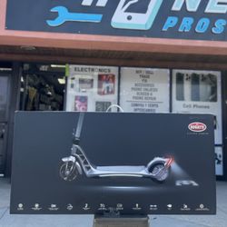 Bugatti Electric Scooter 9 Inch Rims