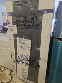 Frigidaire Black Refrygerador