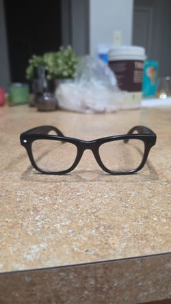 Ray-Ban Meta Wayfarer Smart Glasses (Gen 1) - Matte Black / Clear to Dark