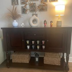 Stanton Cherry Server/ Console