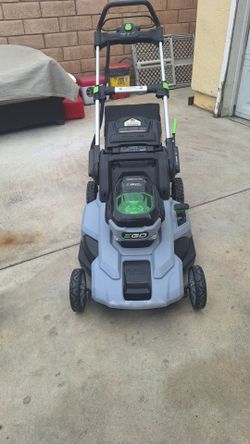 Electric lawn mower