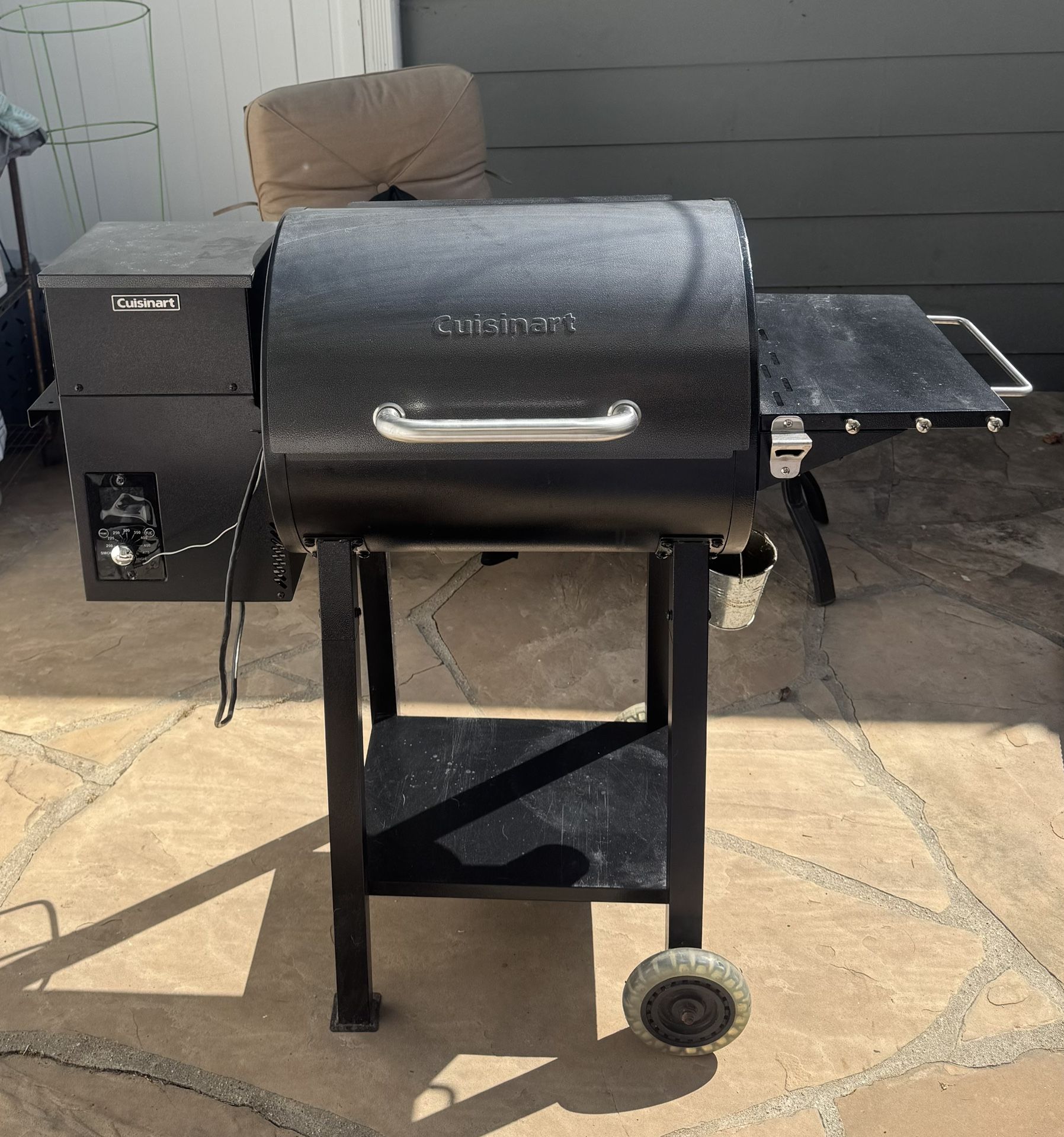 Cuisinart Wood Grill and Smoker