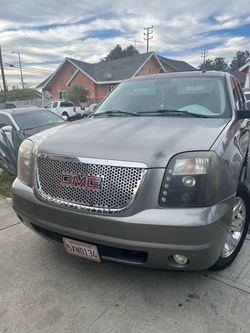 GMC YUKON
