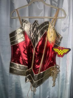 NWT Wonder Woman Cosplay Corset & Accessory Kit Bundle - Size L/XL