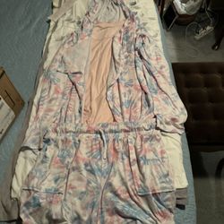 Sleepwear 