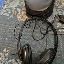 Sony Wired Noise Canceling Headphone