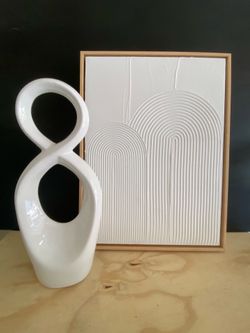 Modern  texture wall art and figurine