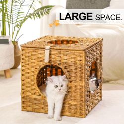 Cat Bed with Rattan Ball and Cushion