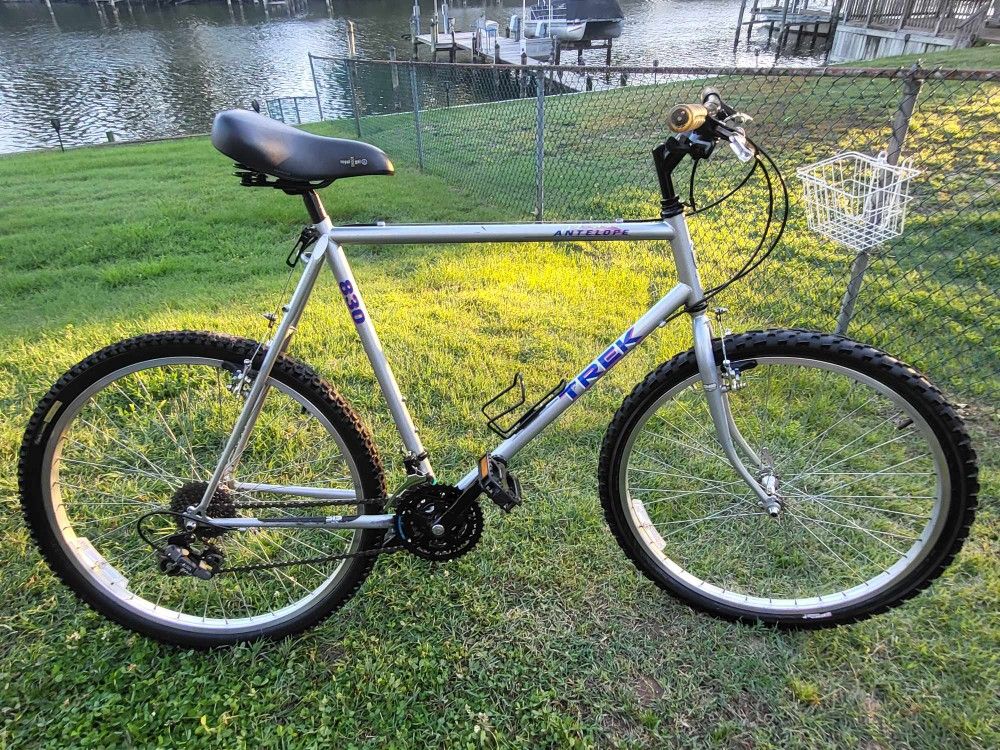 TREK ANTELOPE 830 21 SPEED VERY TALL MOUNTAIN BIKE