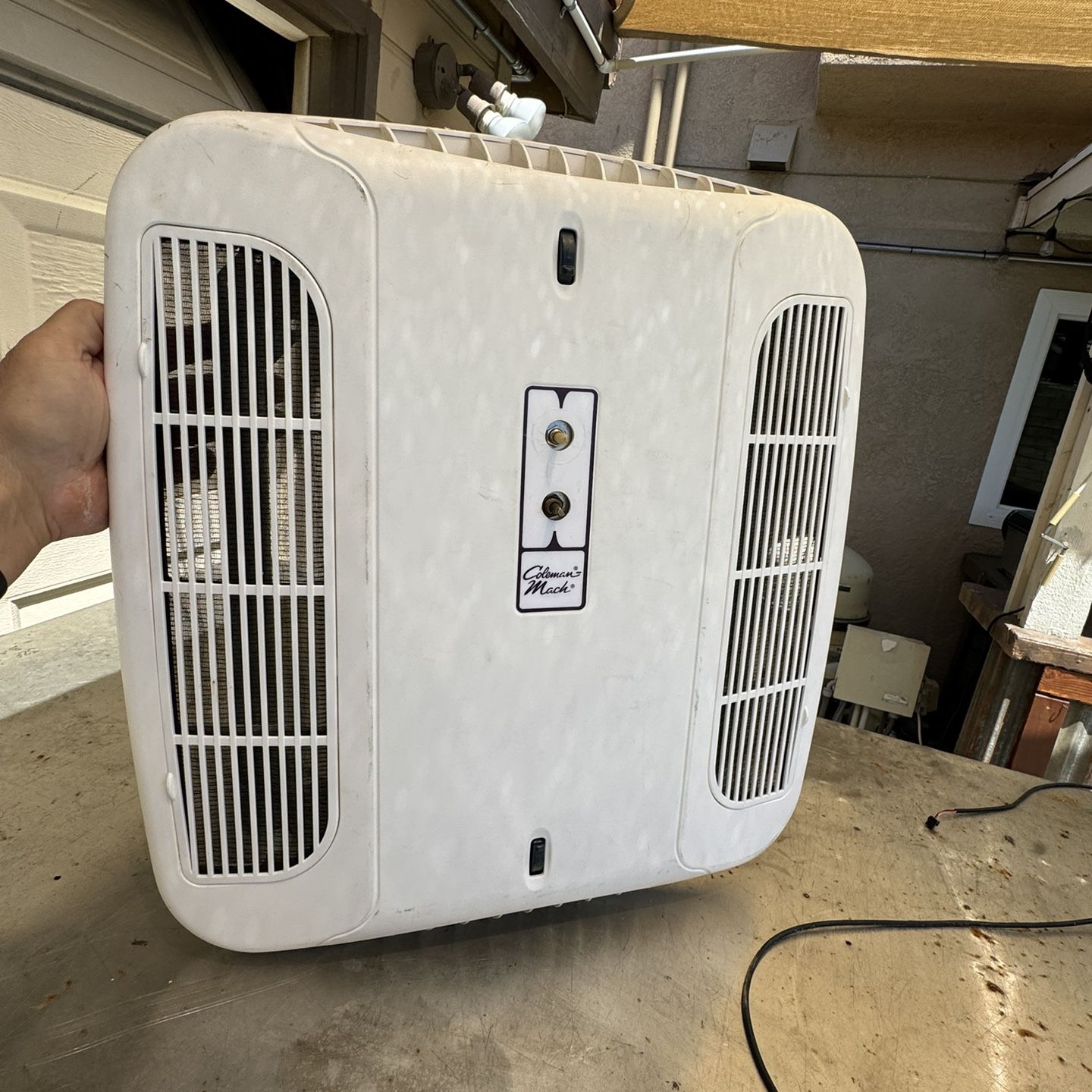 Colman Mach Air Conditioner 
