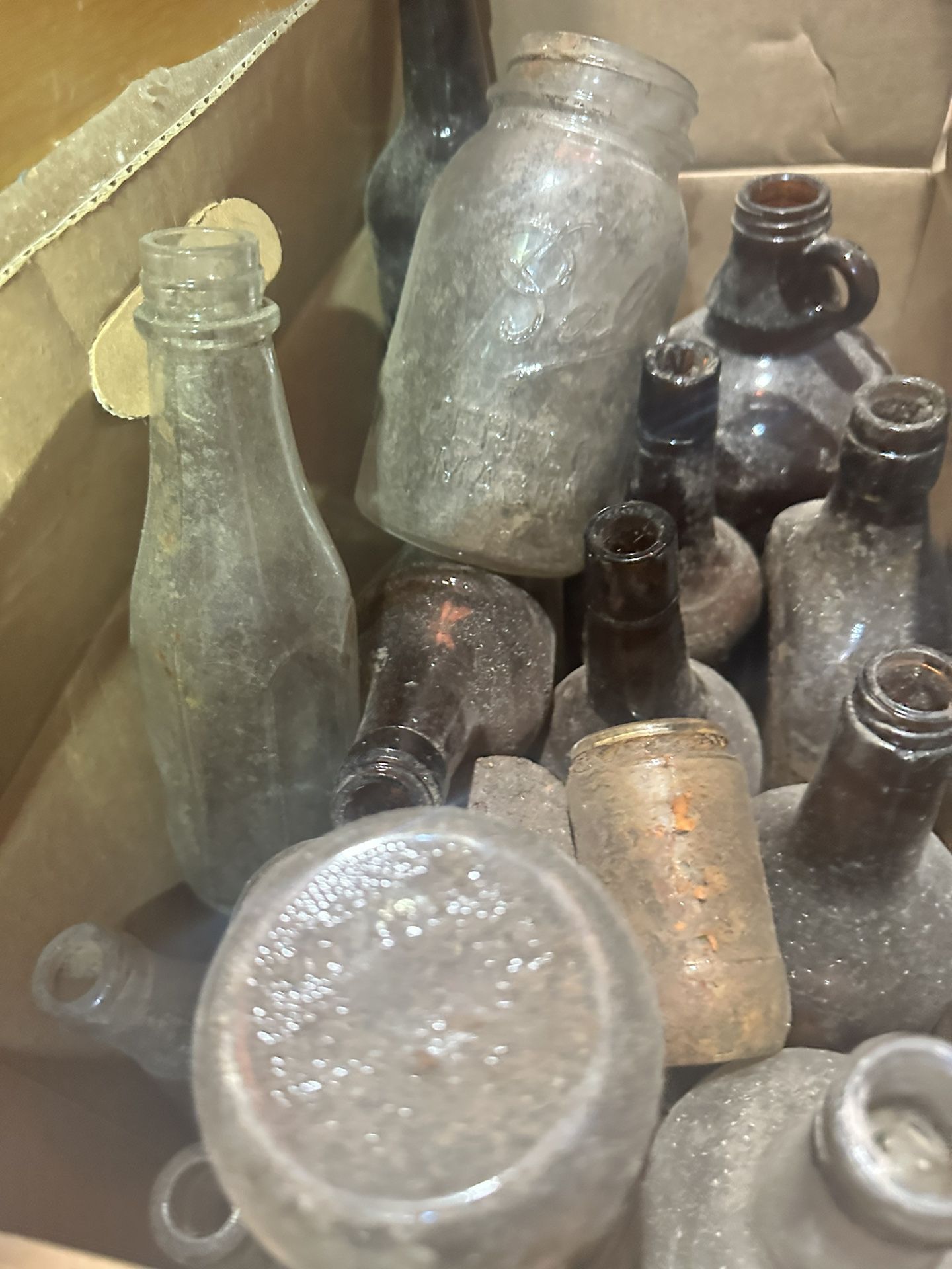 A Box Of Antique Bottle 
