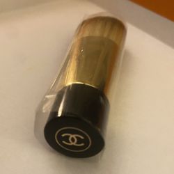 Chanel Foundation Brush New for Sale in Quincy, MA - OfferUp