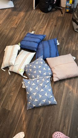 Decorative Pillows