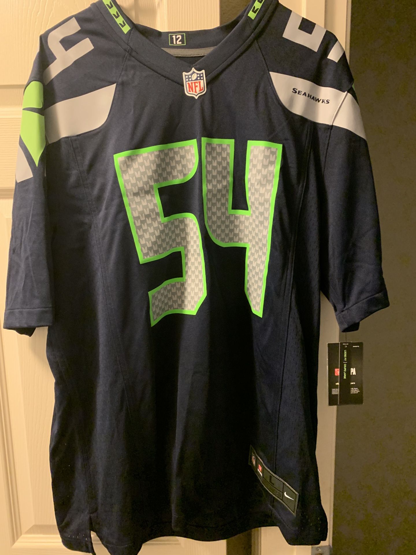 Autographed Seahawks Bobby Wagner jersey authentic for Sale in Everett, WA  - OfferUp