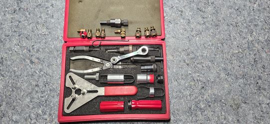 Used Automotive Air Conditioning Service Tools for R-12 Freon a tool kit K-D Tool