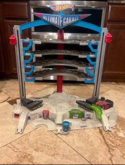 Hot Wheels Ultimate Garage 