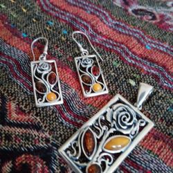 Sterling Silver Amber Pendent & Earrings