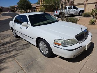 2010 Lincoln Town Car